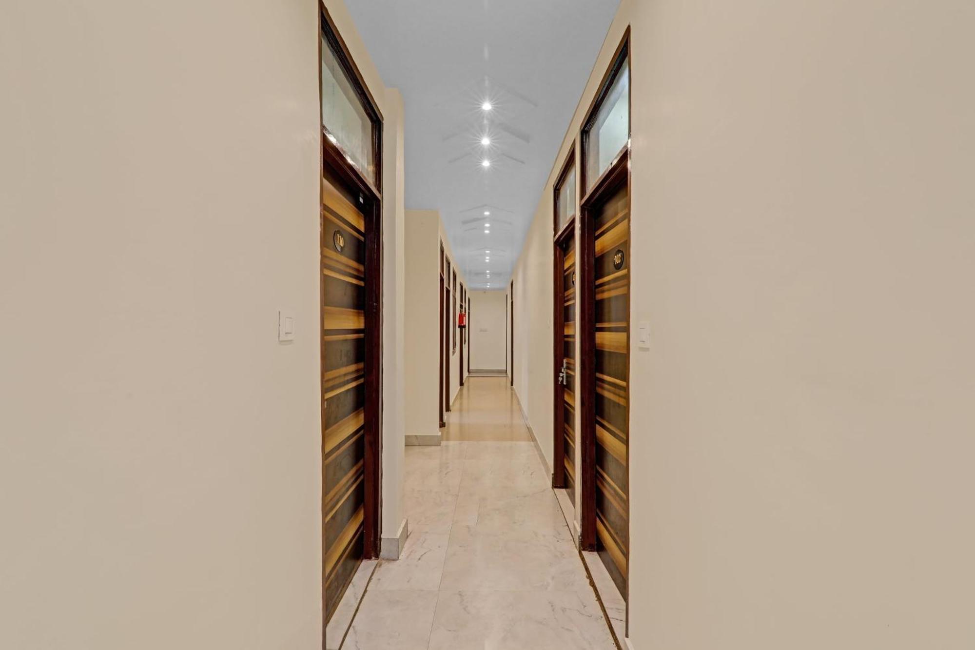 Collection O Hotel Marigold Kanpur Esterno foto